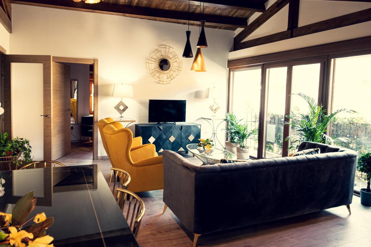 Apartamentos En El Valle Del Jerte Flores Para Angela Cabezuela Del Valle Buitenkant foto