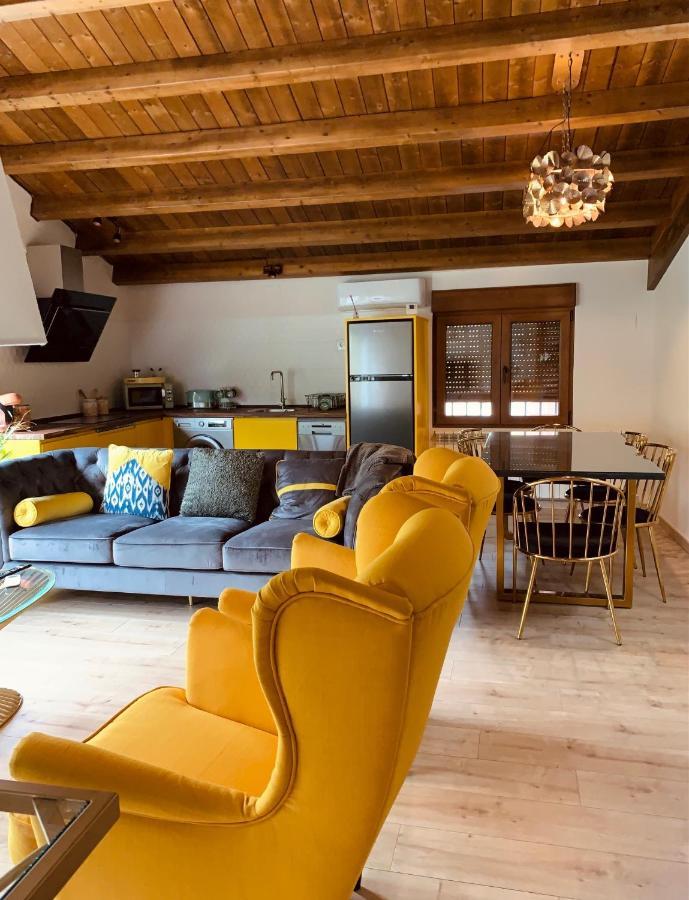 Apartamentos En El Valle Del Jerte Flores Para Angela Cabezuela Del Valle Buitenkant foto