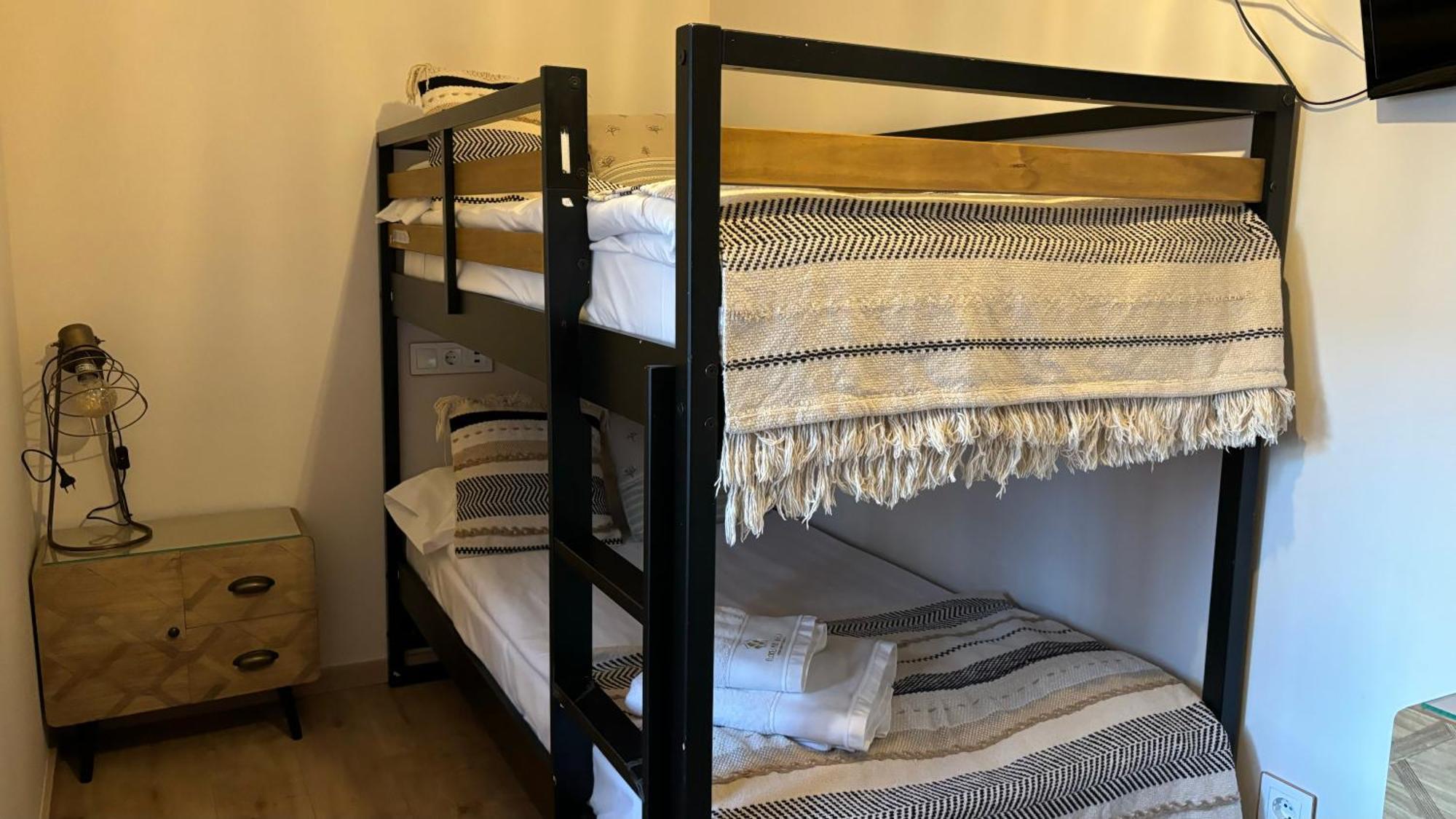 Apartamentos En El Valle Del Jerte Flores Para Angela Cabezuela Del Valle Buitenkant foto